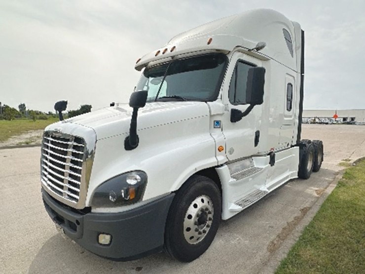 2019-freightliner-cascadia-125-image-1