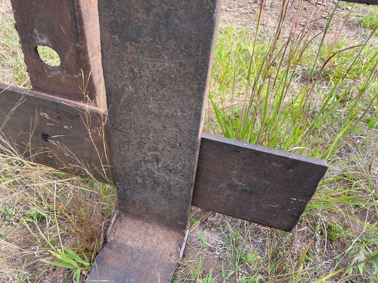 #6226-•-shop-made-mini-skid-steer-pallet-fork-attachment-image-14