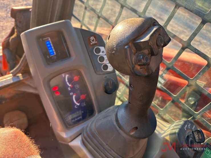 2019-kubota-svl95-2s-image-20