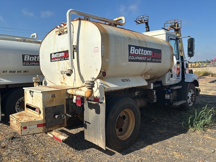 2023-mack-md642r-water-truck-sn:1m2mdaaaxps071901-image-3