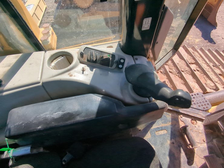 caterpillar-d6n-lgp-image-17