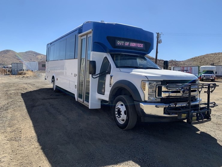 2019-ford-f550-xl-image-2