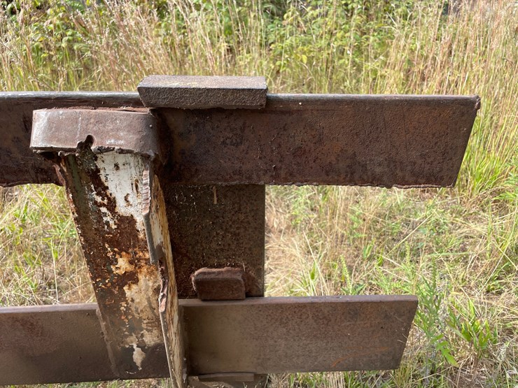 #6226-•-shop-made-mini-skid-steer-pallet-fork-attachment-image-8