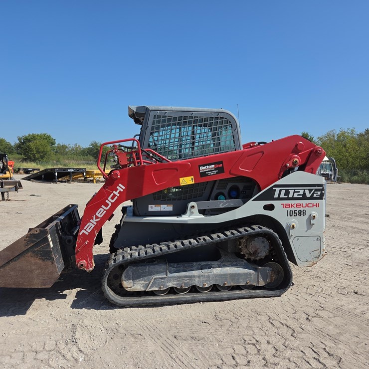 2023 TAKEUCHI TL12V2