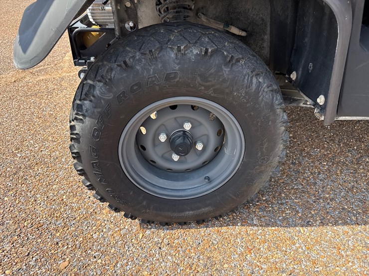 2017-kubota-rtvx1140-image-10