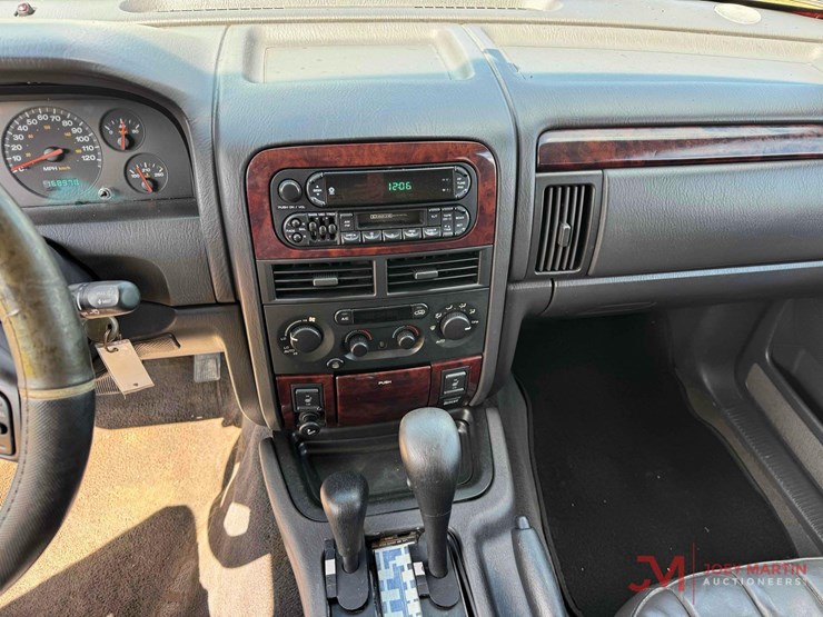 2000-jeep-grand-cherokee-limited-image-28