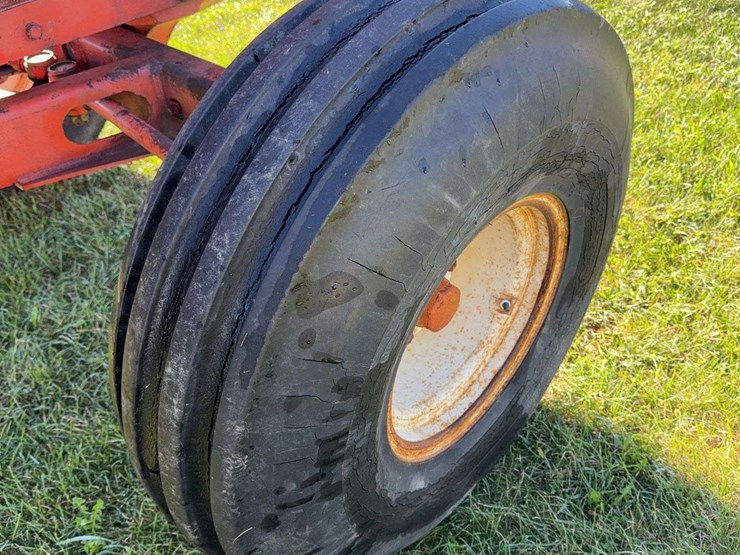 allis-chalmers-d21-image-22