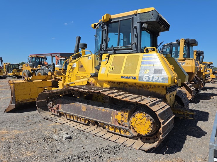 2017-komatsu-d61p-image-5