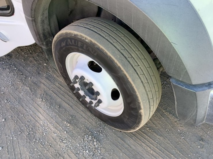 2019-ford-f550-xl-image-12