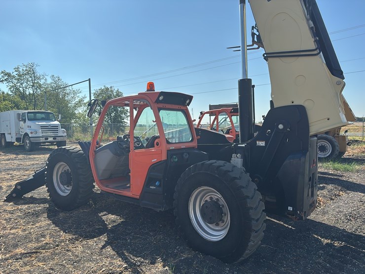 jlg-1055-image-7
