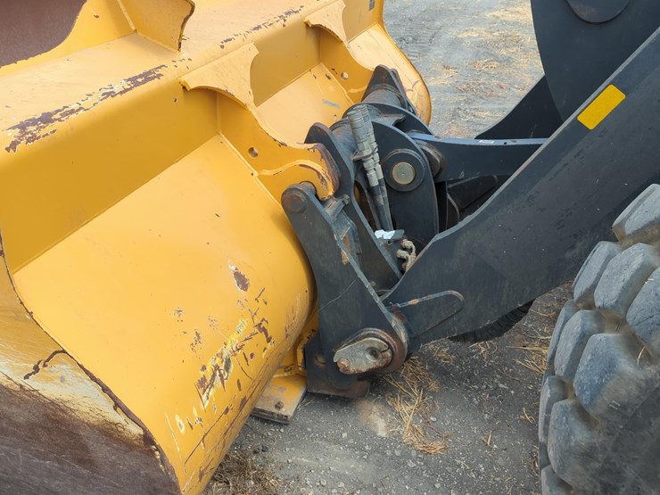 2024-deere-644p-image-8
