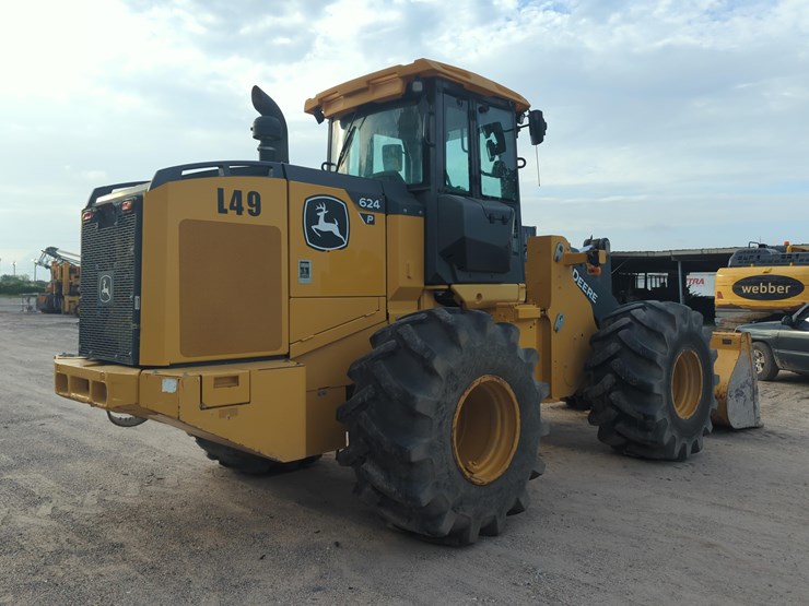 2022-deere-624p-image-4
