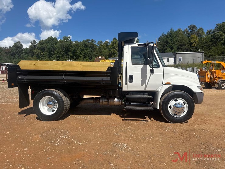 international-durastar-4300-image-3
