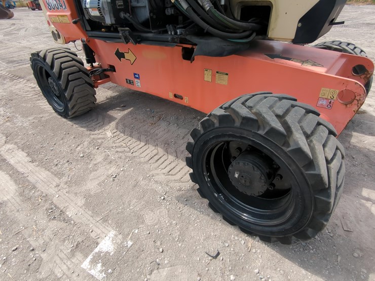 jlg-800aj-image-11