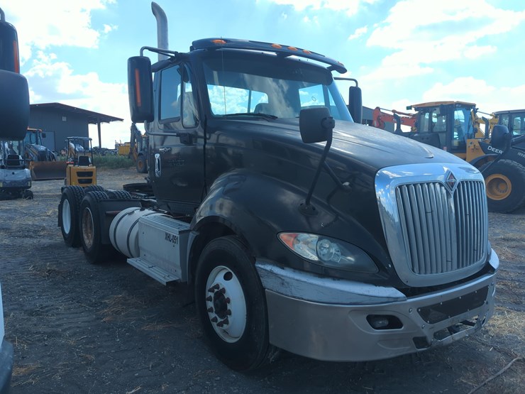 2014-international-prostar-image-3
