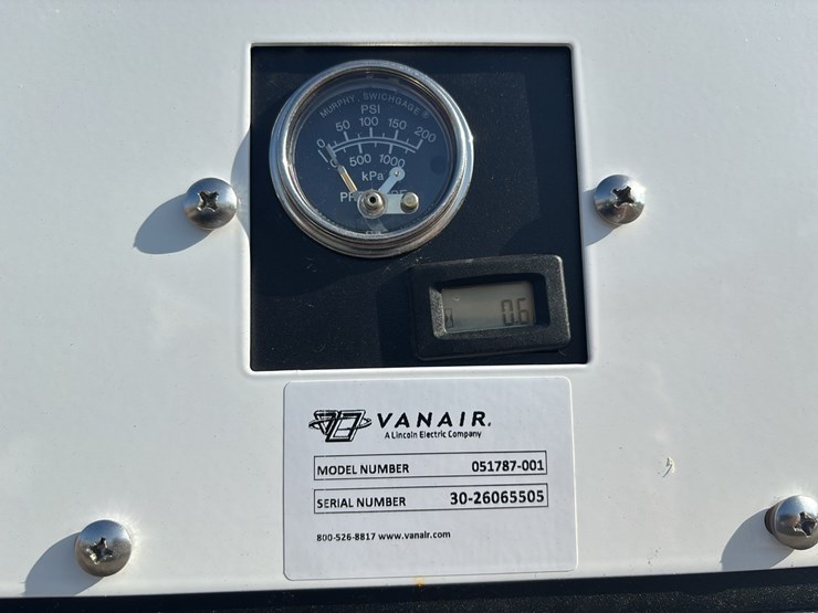 2026-kenworth-t280-image-11