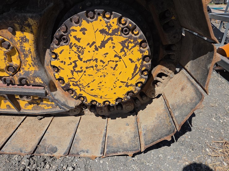 2017-komatsu-d61p-image-7