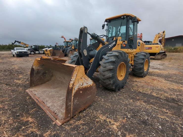 2022-deere-544p-image-2