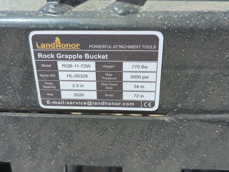 new-landhonor-rgb-11-72w-grab-bucket-skid-steer-attachment-image-3