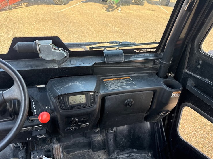 2017-kubota-rtvx1140-image-28