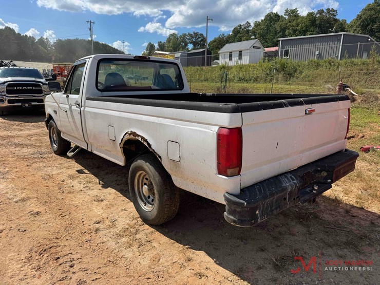 1996-ford-f150-xl-image-4