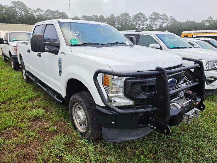 2021-ford-f250-xl-image-1