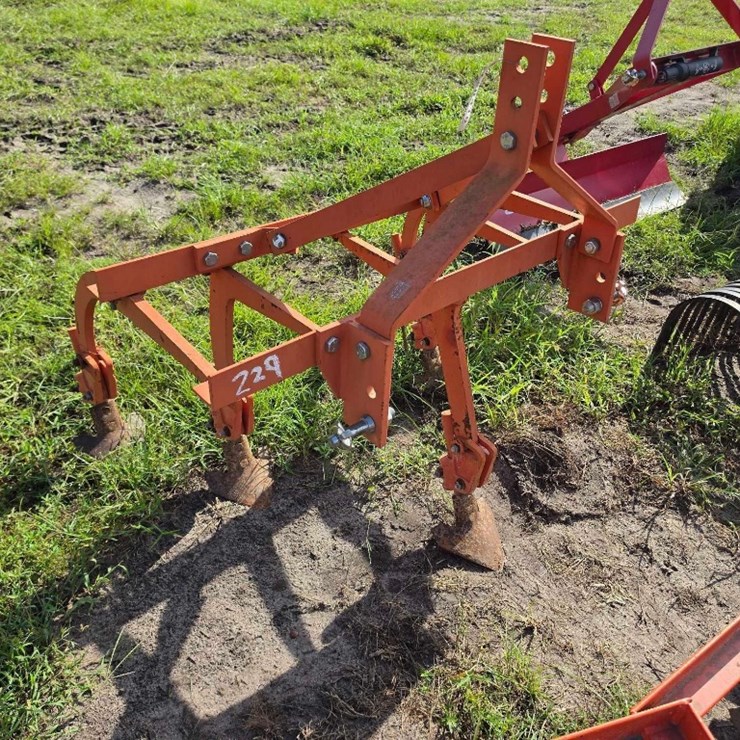 229 - 1 ROW CULTIVATOR