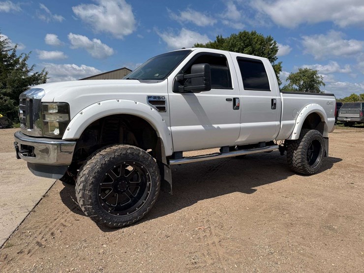 2008-ford-f250-xlt-image-1