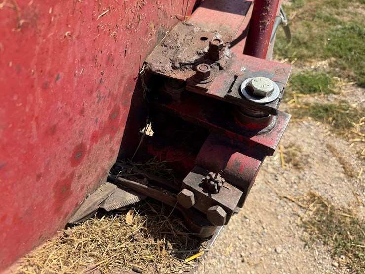 case-ih-230-image-18