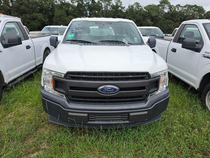 2018-ford-f150-xl-image-2
