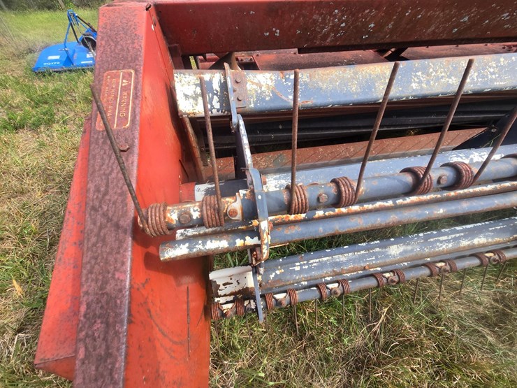 hesston-1091-image-14
