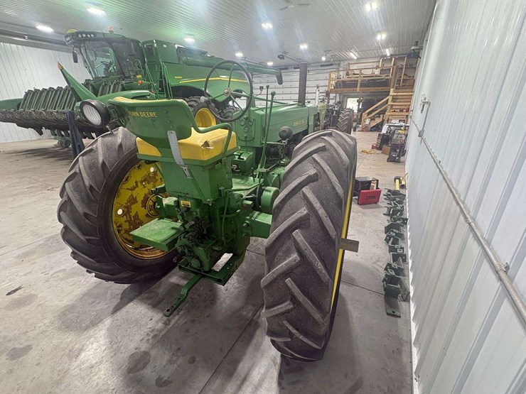 1955-john-deere-60-image-6