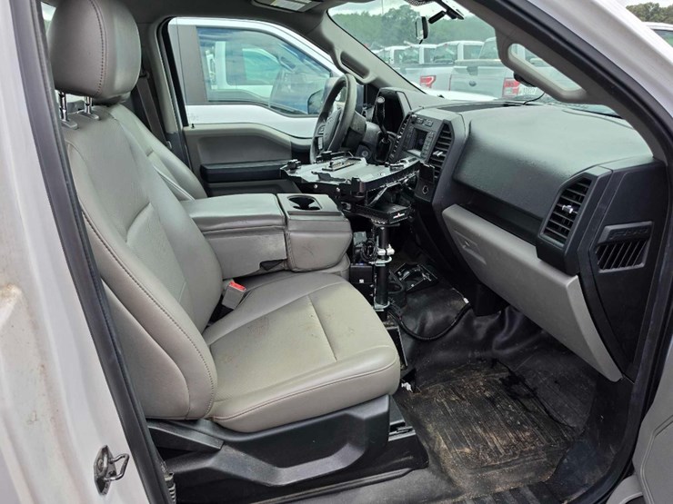2019-ford-f150-xl-image-8