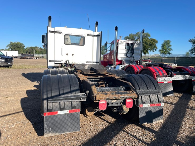 2006-kenworth-t800b-image-4