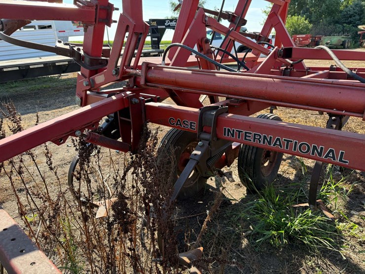 case-ih-4800-image-26