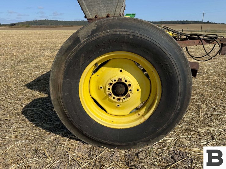 van-brunt-grain-drill-image-26