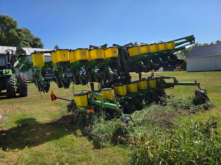 john-deere-1720-image-6