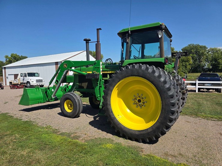 1977-john-deere-4430-image-19