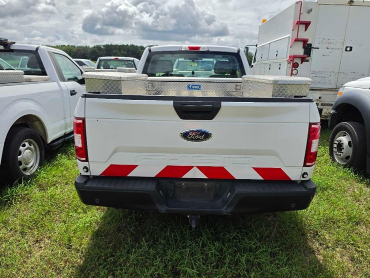 2019-ford-f150-xl-image-5
