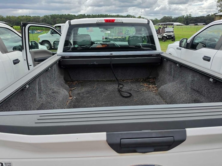 2019-ford-f150-xl-image-6