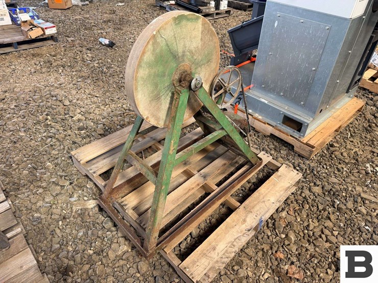 electric-farm-tool-grinding-&-sharpening-wheel-image-5