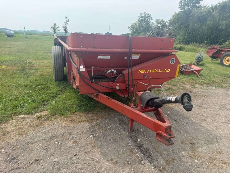 new-holland-155-image-6