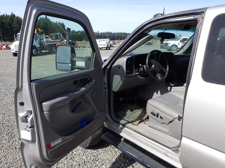 2004-chevrolet-2500hd-image-20