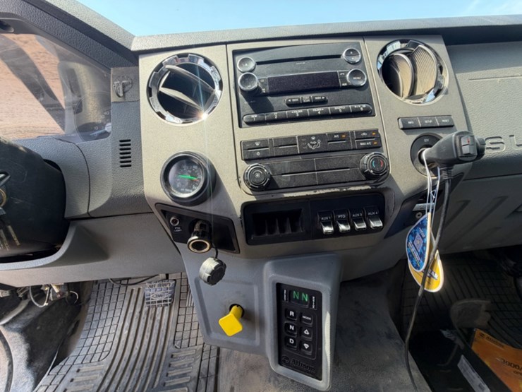 2015-ford-f750-image-11