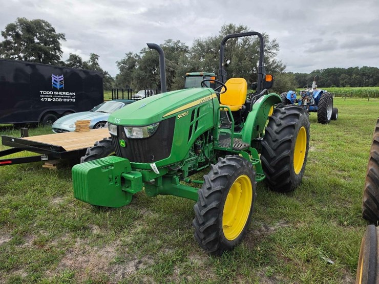 john-deere-5055e-image-2