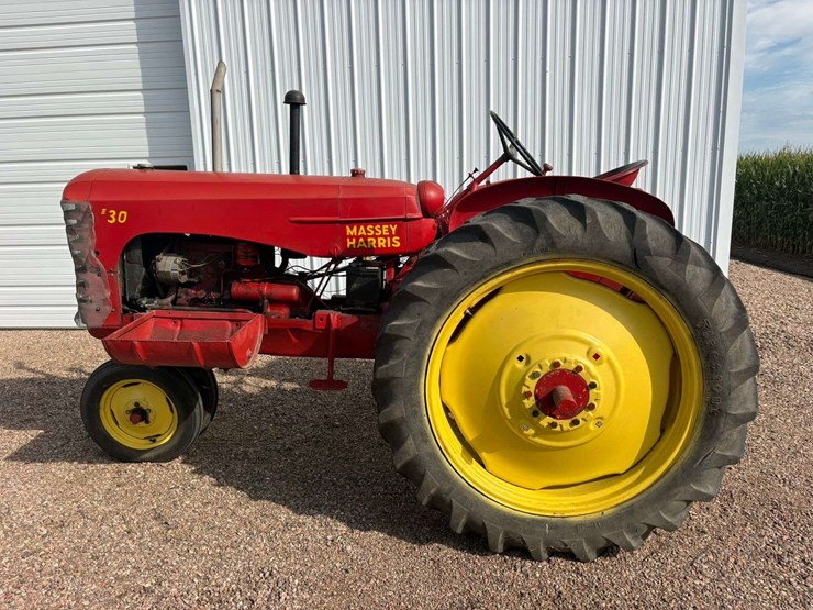 massey-ferguson-30-image-3