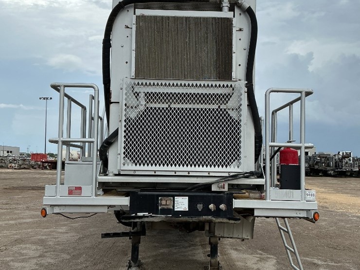 2012-cummins-qsx15-image-2