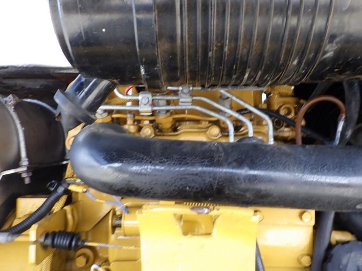 caterpillar-303-image-19