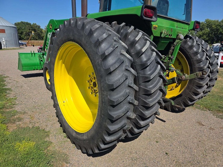 1977-john-deere-4430-image-35