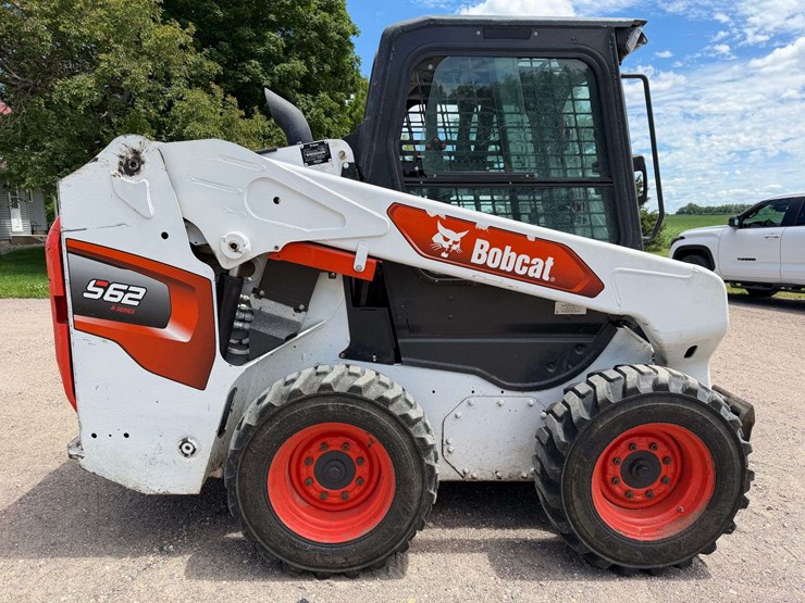 2022-bobcat-s62-image-6